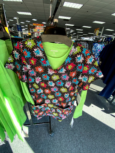 Uniform Store «Scrub Pro Uniforms & Gallo Clothing», reviews and photos, 78 Mountain Rd, Glen Burnie, MD 21060, USA