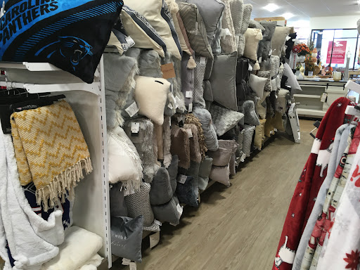 Department Store «HomeGoods», reviews and photos, 6000 Northgate Dr, San Rafael, CA 94903, USA