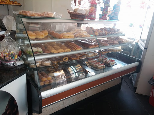 Margem Do Atlântico - Pão Quente e Pastelaria no Vila Nova de Gaia, Porto
