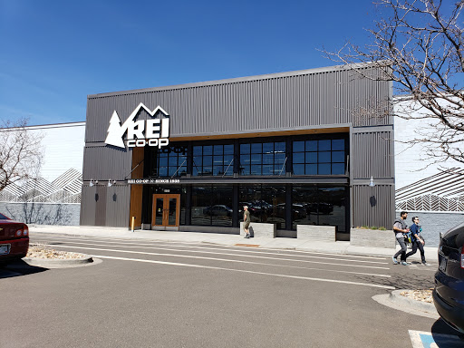 Camping Store «REI», reviews and photos, 9637 E County Line Rd, Englewood, CO 80112, USA