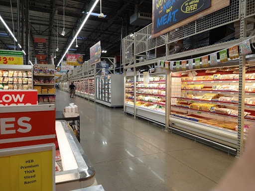 Grocery Store «H-E-B Grocery», reviews and photos, 407 S Adams St, Fredericksburg, TX 78624, USA