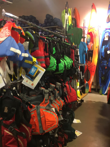 Outdoor Sports Store «Eastern Mountain Sports», reviews and photos, 3349 Monroe Ave, Rochester, NY 14618, USA