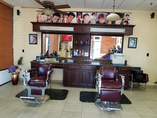 Barber Shop «Moon Valley Barber Shop», reviews and photos, 15420 N 7th St, Phoenix, AZ 85022, USA