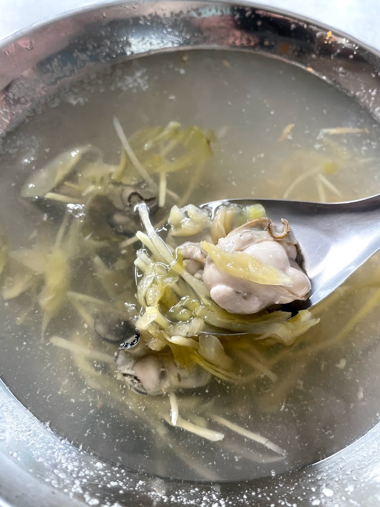 石斑肉燥飯 的照片