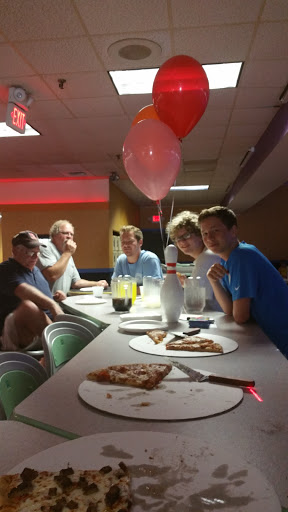 Bowling Alley «Spare Time Groton», reviews and photos, 27 Kings Hwy, Groton, CT 06340, USA