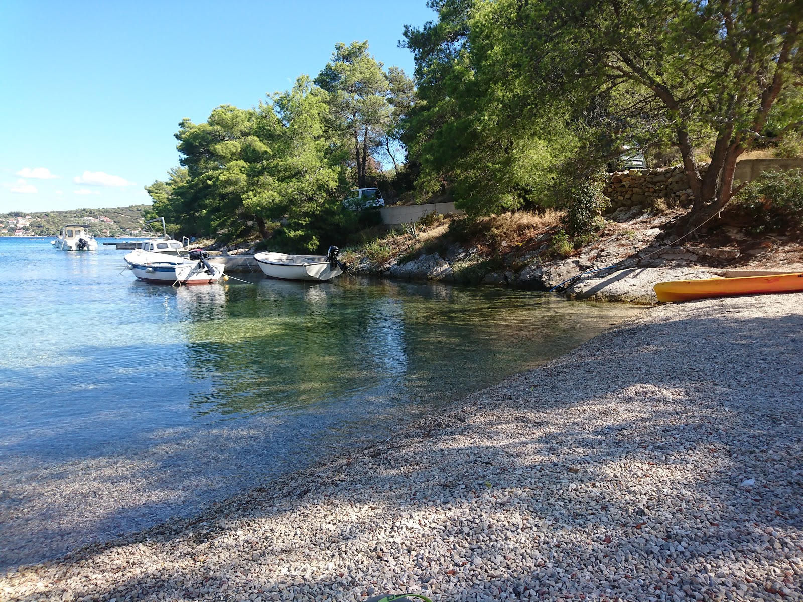 Φωτογραφία του Sumpjivina beach με μικρός κόλπος