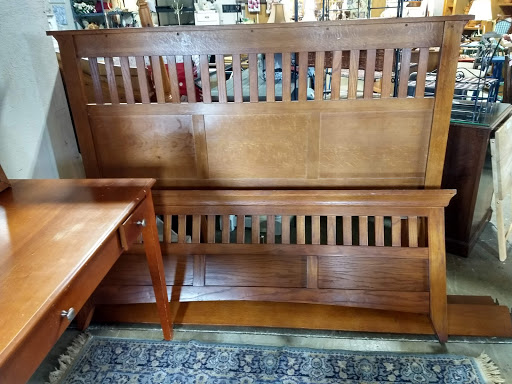 Consignment Shop «New Leaf Home Furnishings», reviews and photos, 2449 Pierce Dr #3, Spring Grove, IL 60081, USA