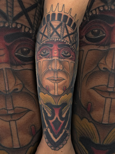 Explore belly button tattoos ideas, creative tattoo ideas in Prescott, available at BlackGold Tattoo
