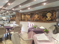 Atmosphère du Restaurant L'Auberge des Maures à Saint-Tropez - n°7