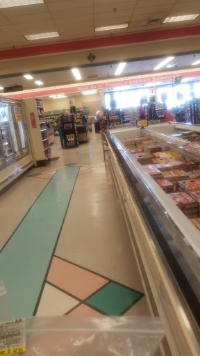 Grocery Store «Winn-Dixie», reviews and photos, 5428 Dogwood Dr, Milton, FL 32570, USA