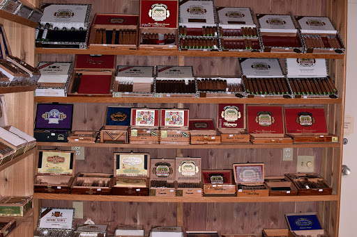 Cigar Shop «Osi Tobacco», reviews and photos, 4836 Hills and Dales Rd NW, Canton, OH 44708, USA