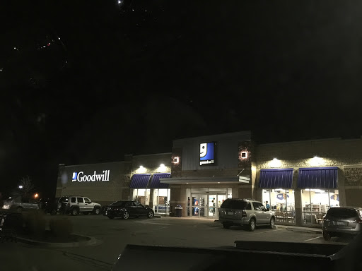 Non-Profit Organization «Goodwill Store & Donation Center», reviews and photos, 351 E Roosevelt Rd, Lombard, IL 60148, USA