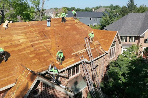 Roofing Contractor «New Edge Improvement Roofing Companies Chicago», reviews and photos, 7151 W Belmont Ave, Chicago, IL 60634, USA