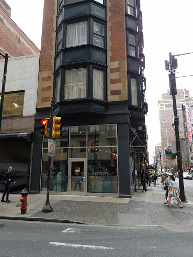 Grocery Store «Grocery», reviews and photos, 101 S 13th St, Philadelphia, PA 19107, USA