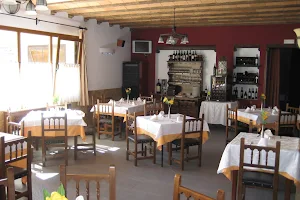 Hostal Rural & Restaurante La Muralla image