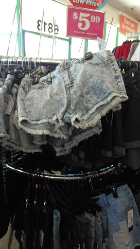 Discount Store «Factory 2-U (Fallas Discount Stores)», reviews and photos, 6813 Eastern Ave, Bell Gardens, CA 90201, USA