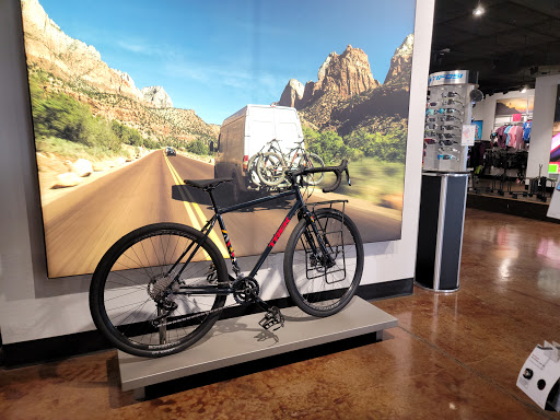 Bicycle Store «Trek Bicycle Store of West Phoenix», reviews and photos, 13085 W McDowell Rd, Avondale, AZ 85392, USA