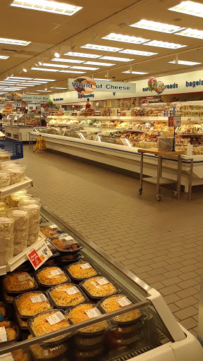 Grocery Store «ShopRite of Commerce St.-Stamford, CT», reviews and photos, 1990 W Main St, Stamford, CT 06902, USA