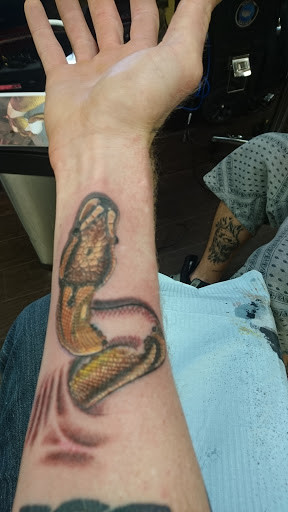 Tattoo Shop «4Ever Inked Tattoo Studio», reviews and photos, 5009 Garth Rd, Baytown, TX 77521, USA