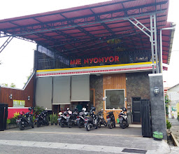 Mie Nyonyor Pahlawan photo