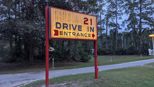 Drive-in Movie Theater «Highway 21 Drive In Movie Theater», reviews and photos, 55 Parker Dr, Beaufort, SC 29906, USA