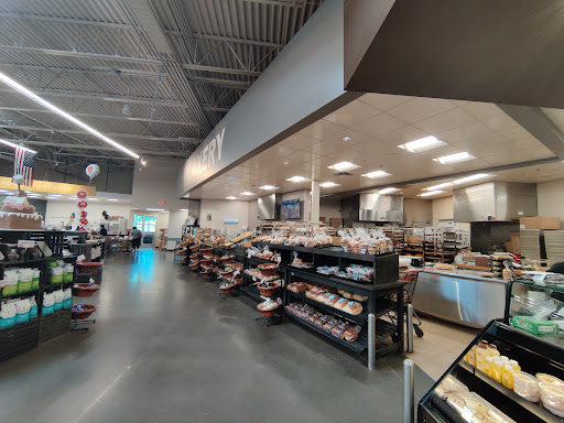 Grocery Store «Hy-Vee», reviews and photos, 1500 Central Park Commons Dr, Eagan, MN 55121, USA