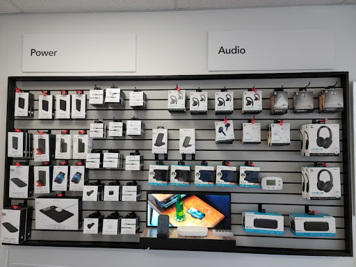 Mobile Phone Repair Shop «TechRx Best iPhone and iPad repair in Dublin, Ga», reviews and photos, 1632 Veterans Blvd c, Dublin, GA 31021, USA