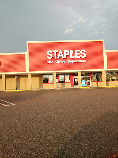 Office Supply Store «Staples», reviews and photos, 1300 N Rte 17, Ramsey, NJ 07446, USA