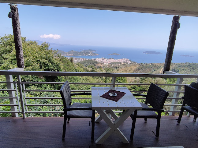 Εστιατόριο Πλάτανος - Εστιατόριο