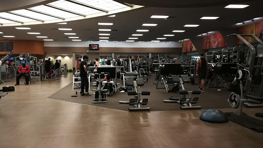 Shopping Mall «Bala Cynwyd Shopping Center», reviews and photos, 59 E City Ave, Bala Cynwyd, PA 19004, USA