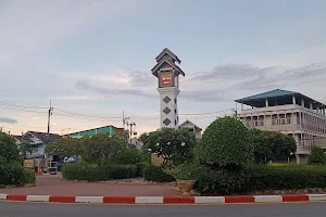 Tha Chalom Roundabout (วงเวียนท่าฉลอม) image
