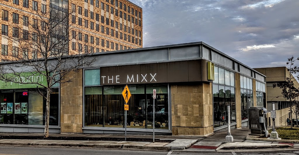 The Mixx - Country Club Plaza 64112