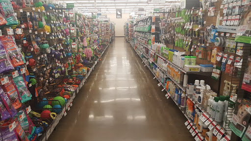 Pet Supply Store «Pet Supplies Plus», reviews and photos, 6675 Grand Ave, Gurnee, IL 60031, USA