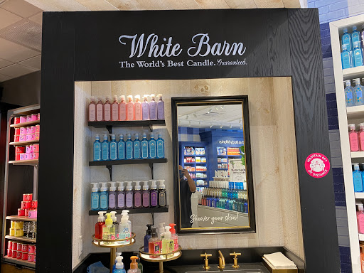 Beauty Supply Store «Bath & Body Works», reviews and photos, 11111 San Jose Blvd, Jacksonville, FL 32223, USA
