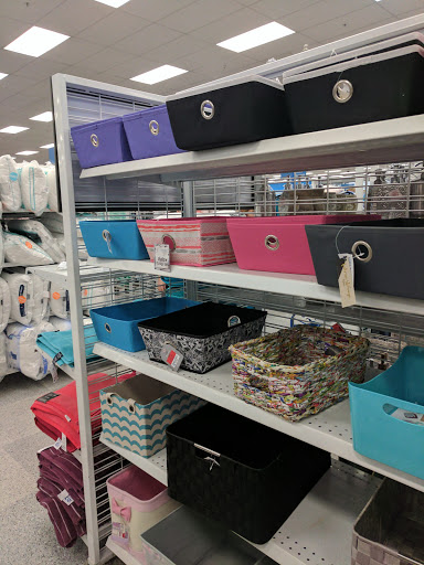 Clothing Store «Ross Dress for Less», reviews and photos, 902 Sepulveda Blvd, Harbor City, CA 90710, USA