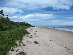 Photo de Praia de Itaquena avec rivage droit, long