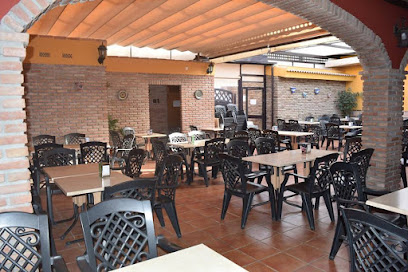 Pizzeria Heladeria La Loma - C. Maestro Rodrigo, 7, 29719 Benamocarra, Málaga, Spain