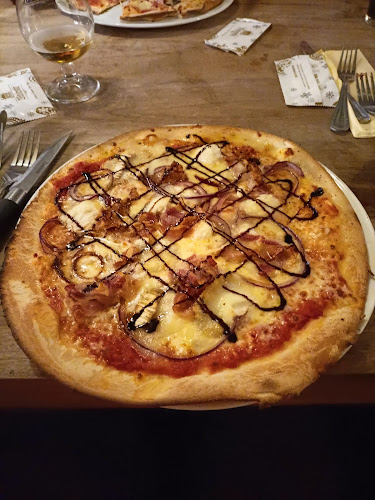 Reviews of Francos Restaurant in Preston - Pizza