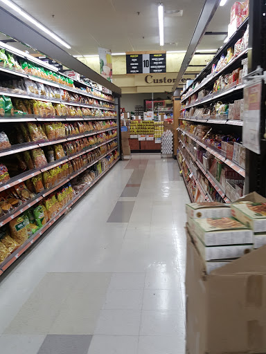 Korean Grocery Store «Lotte Plaza Market - Gaithersburg», reviews and photos, 221 Muddy Branch Rd, Gaithersburg, MD 20878, USA