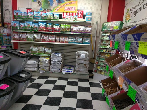 Pet Supply Store «Largo Feed & Garden Supply Inc», reviews and photos, 210 W Bay Dr, Largo, FL 33770, USA