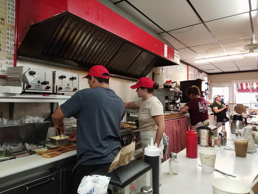 Coffee Shop «Dock Street Coffee Shop», reviews and photos, 2 Dock St, Edgartown, MA 02539, USA