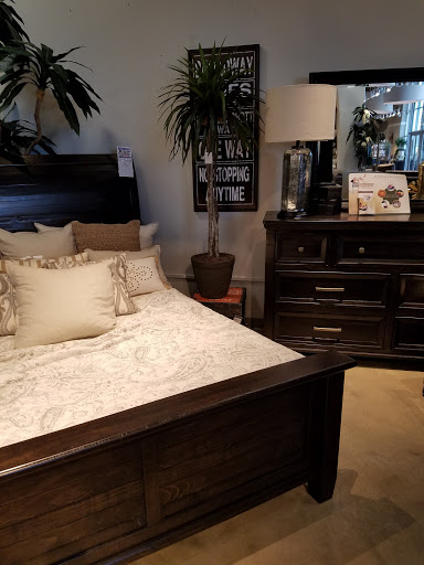 Furniture Store «Ashley HomeStore», reviews and photos, 1711 Ritchie Station Ct, Capitol Heights, MD 20743, USA