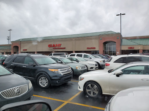 Grocery Store «Giant Food Stores», reviews and photos, 801 S 25th St, Easton, PA 18045, USA