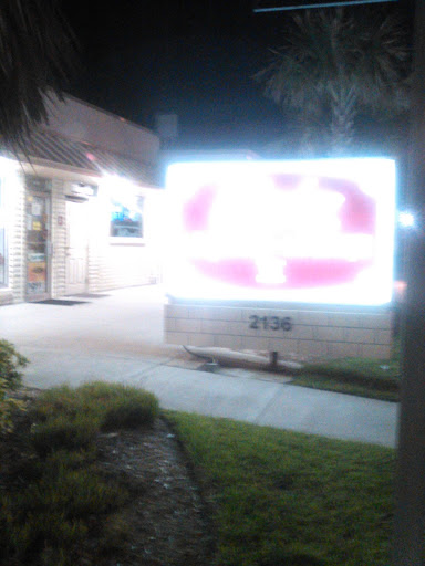Liquor Store «Metz Package Liquors», reviews and photos, 2136 S Atlantic Ave, Daytona Beach, FL 32118, USA