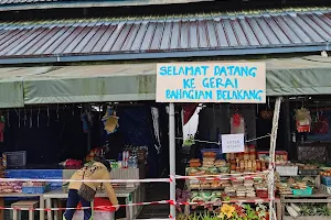 Pekan Nabalu Weekly Market image