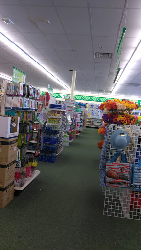Dollar Store «Dollar Tree», reviews and photos, 10 Gooding Ave, Bristol, RI 02809, USA