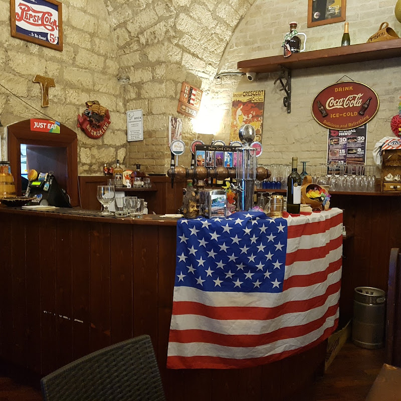 Old America Pub