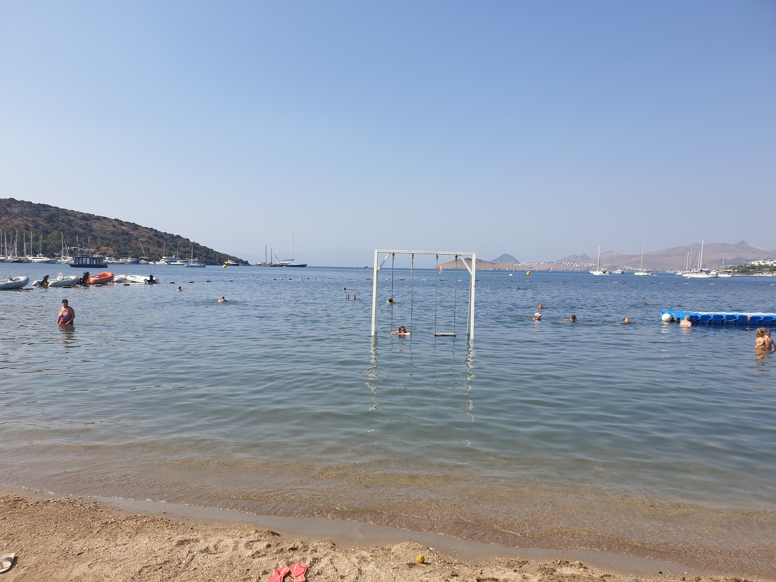 Foto de Aktur Anaplaj Beach - recomendado para viajantes em família com crianças