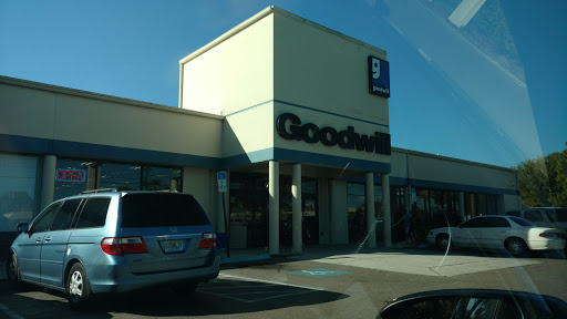 Thrift Store «Goodwill Tampa Store», reviews and photos, 4102 W Hillsborough Ave, Tampa, FL 33614, USA