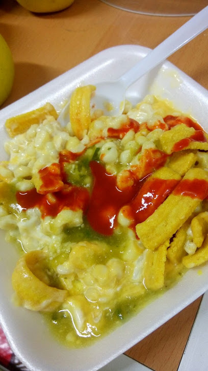 Snack La Kina - Muzquiz, Miravista Residencial, 66050 Cd Gral Escobedo, N.L., Mexico
